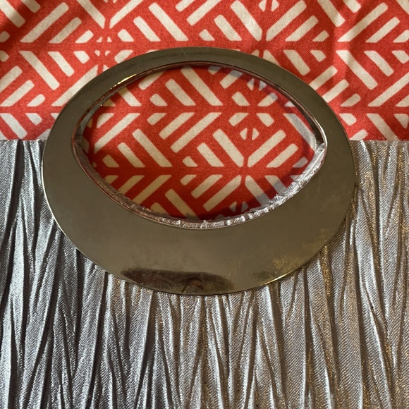 5 FOR 25 or 3 FOR 20 Fancy clutch purse - Picture 3 of 5